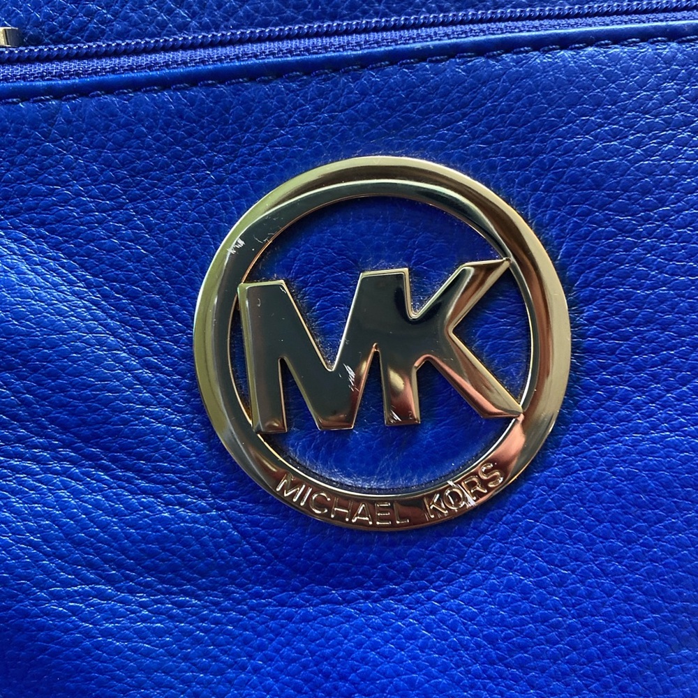 Michael Kors Royal Blue Crossbody Bag - Picture 10 of 11